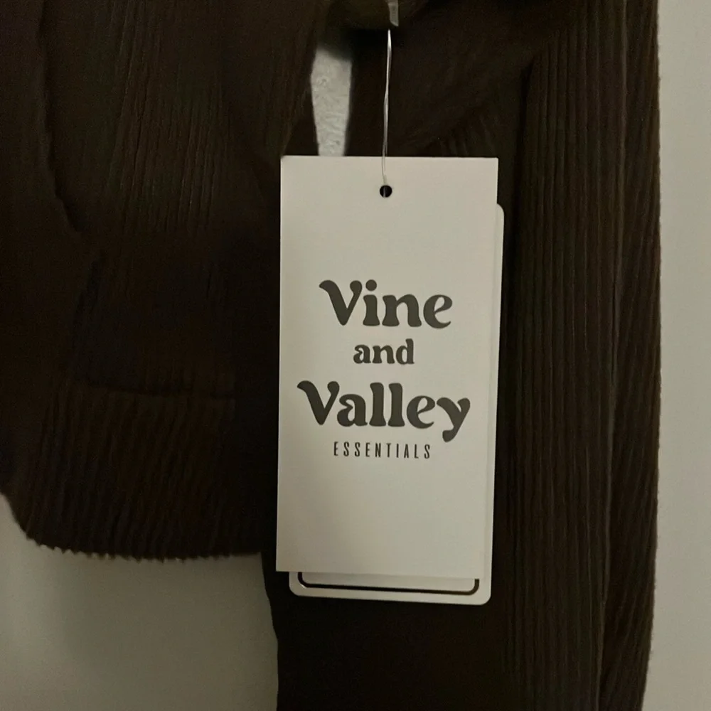 Vine Valley Brown Zip-Up Hoodie - Picture 2 of 8